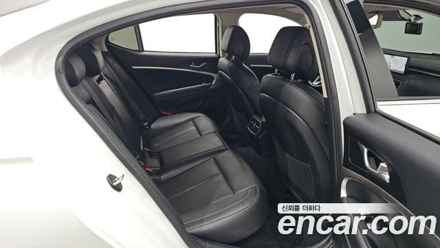 Genesis G70 2020 — ფოტო 12/20