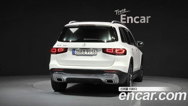Mercedes-Benz GLB-Class 2022 — Фото 3/20