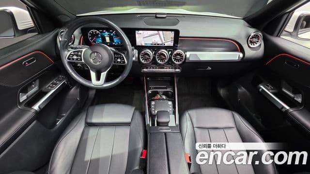 Mercedes-Benz GLB-Class 2022 — Фото 6/20