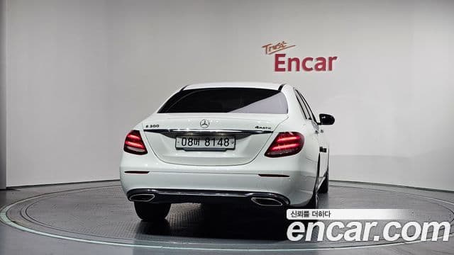 Mercedes-Benz E-Class 2019 — Фото 4/20