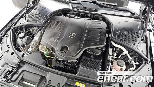 Mercedes-Benz S-Class 2025 — Фото 6/20