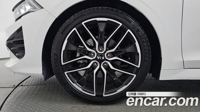 Kia K5 2021 — Şəkil 5/20