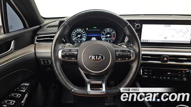 Kia K5 2021 — Şəkil 13/20