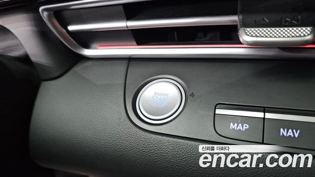 Hyundai The New Avante Hybrid 2021 — Photo 10/31