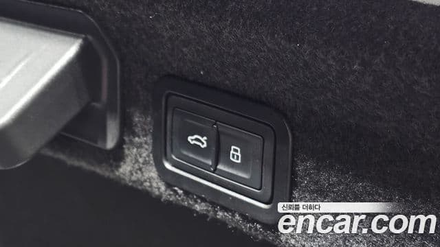 Audi A6 2020 — ფოტო 17/20