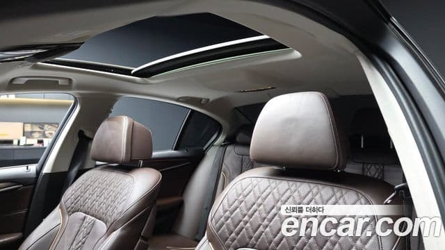 BMW 5 Series 2018 — Şəkil 18/20