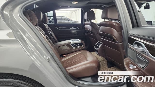 BMW 7 Series 2020 — Şəkil 12/20