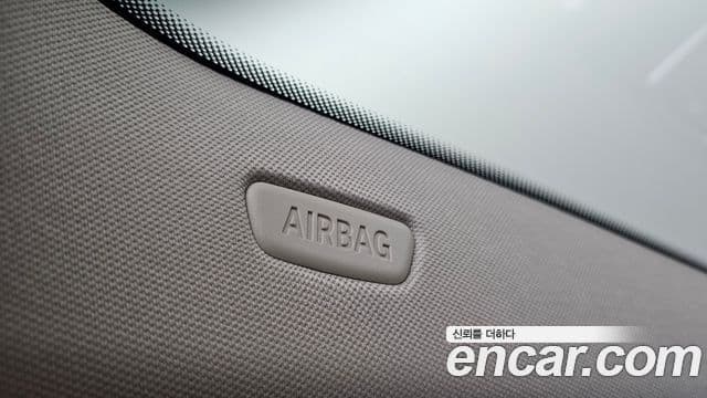 BMW 3 Series 2021 — Photo 31/32