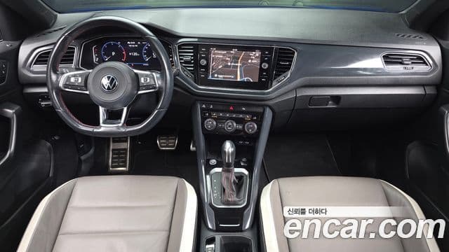 Volkswagen T-Roc 2021 — Şəkil 17/20