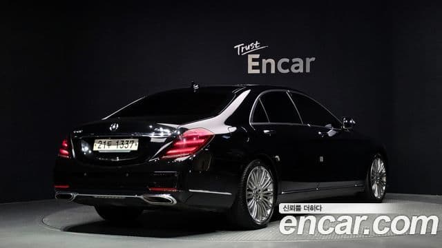 Mercedes-Benz S-Class 2019 — Фото 2/20
