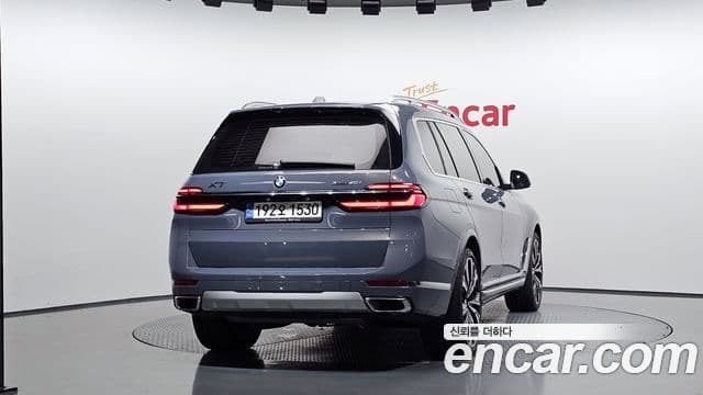 BMW X7 2023 — ფოტო 4/20