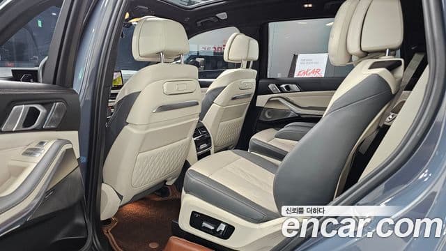 BMW X7 2023 — ფოტო 12/20