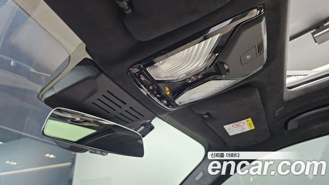 BMW X7 2023 — ფოტო 16/20