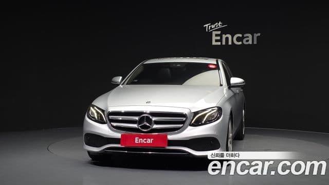Mercedes-Benz E-Class 2018 — Şəkil 3/29