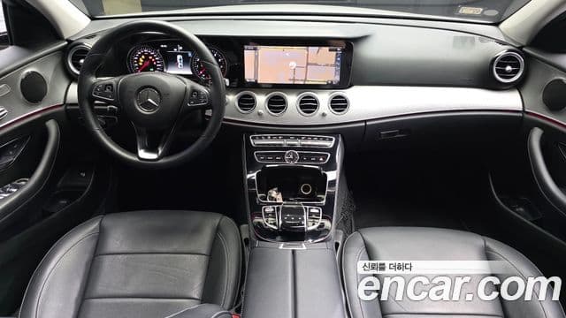 Mercedes-Benz E-Class 2018 — Şəkil 2/29