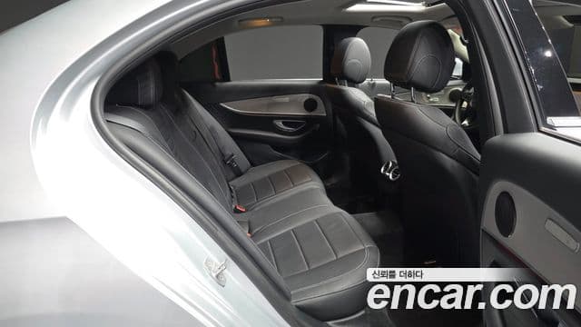 Mercedes-Benz E-Class 2018 — Şəkil 4/29