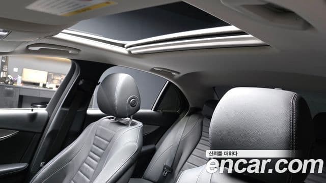 Mercedes-Benz E-Class 2018 — Şəkil 20/29