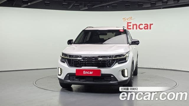 Kia Seltos 2022 — ფოტო 3/20