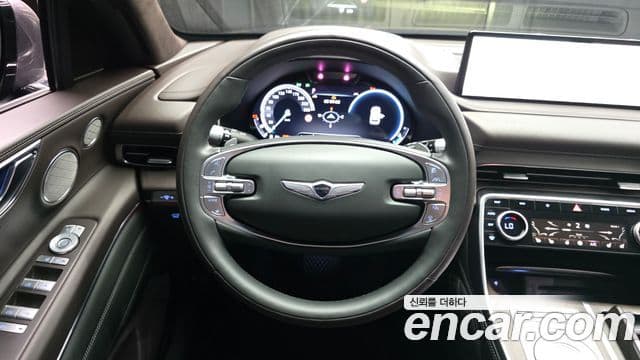Genesis GV80 2021 — ფოტო 13/20