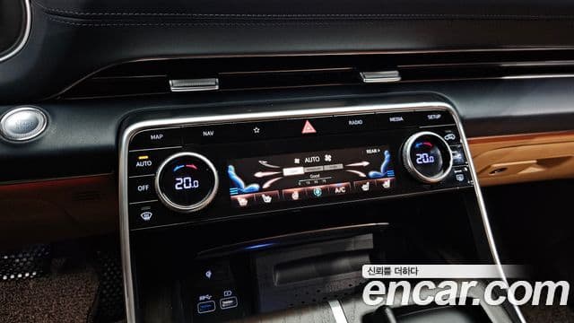 Genesis GV80 2020 — Şəkil 17/20