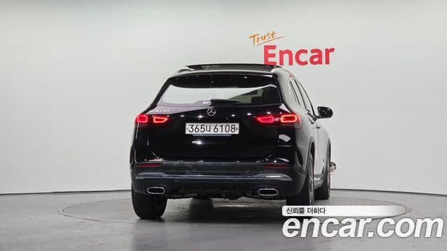 Mercedes-Benz GLA-Class 2020 — Şəkil 4/20