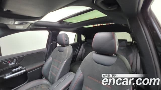Mercedes-Benz GLA-Class 2020 — Şəkil 11/20