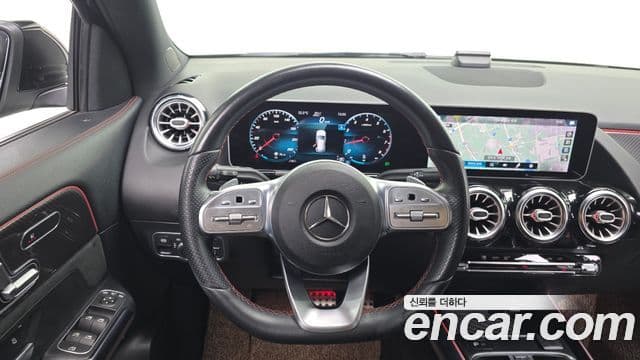 Mercedes-Benz GLA-Class 2020 — Şəkil 15/20