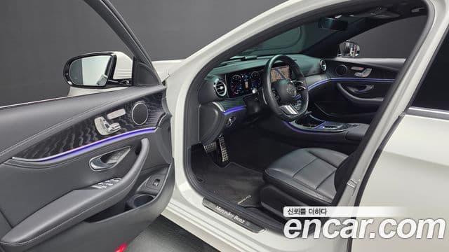 Mercedes-Benz E-Class 2021 — Şəkil 10/20