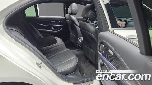 Mercedes-Benz E-Class 2021 — Şəkil 12/20