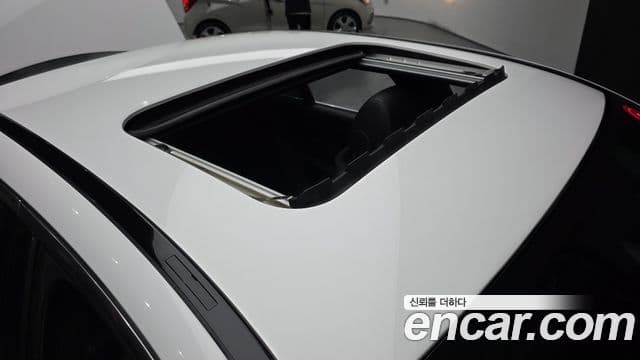 Mercedes-Benz E-Class 2021 — Şəkil 19/20
