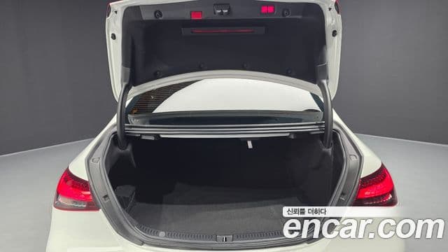 Mercedes-Benz E-Class 2021 — Şəkil 20/20