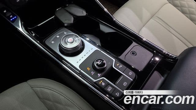 Kia Sorento 2024 — Şəkil 8/20