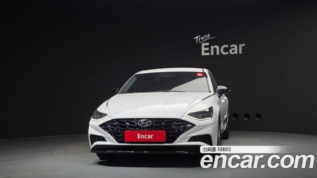 Hyundai Sonata 2022 — ფოტო 2/20