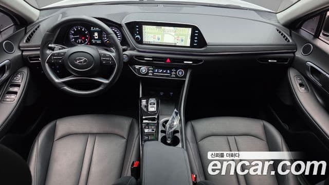 Hyundai Sonata 2022 — ფოტო 6/20
