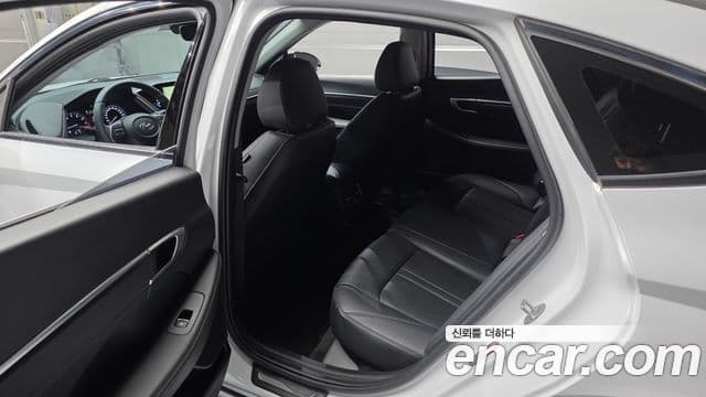 Hyundai Sonata 2022 — ფოტო 12/20