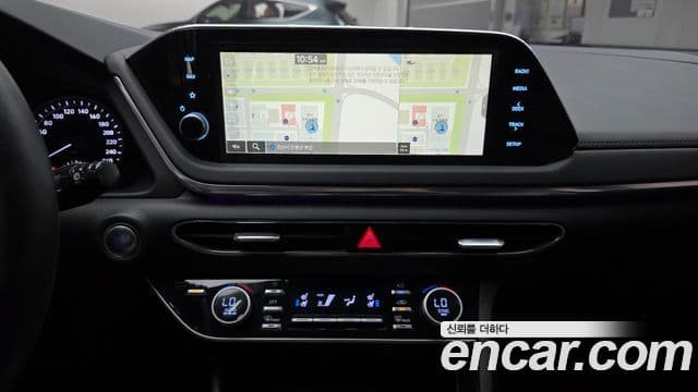 Hyundai Sonata 2022 — ფოტო 14/20