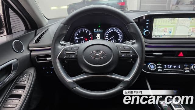 Hyundai Sonata 2022 — ფოტო 15/20