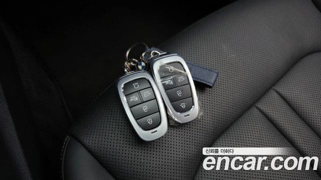 Hyundai Sonata 2022 — ფოტო 17/20