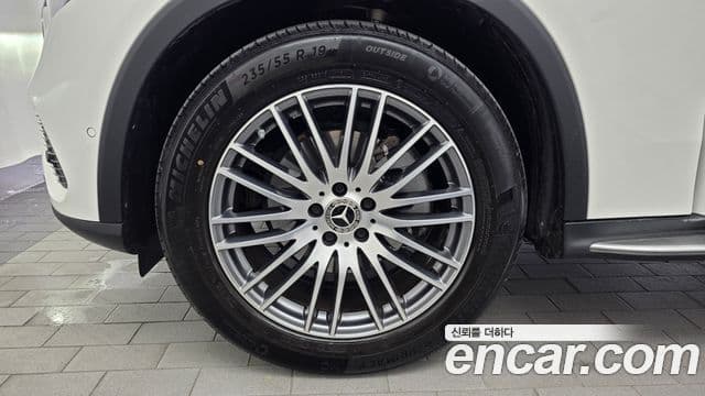 Mercedes-Benz GLC-Class 2023 — ფოტო 4/20
