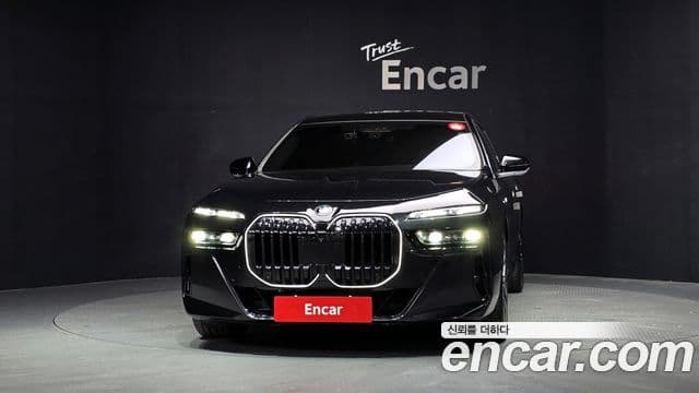 BMW 7 Series 2025 — Photo 19/37