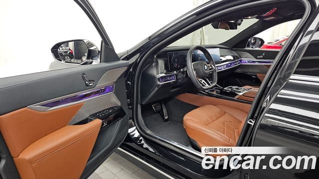 BMW 7 Series 2025 — Photo 16/37