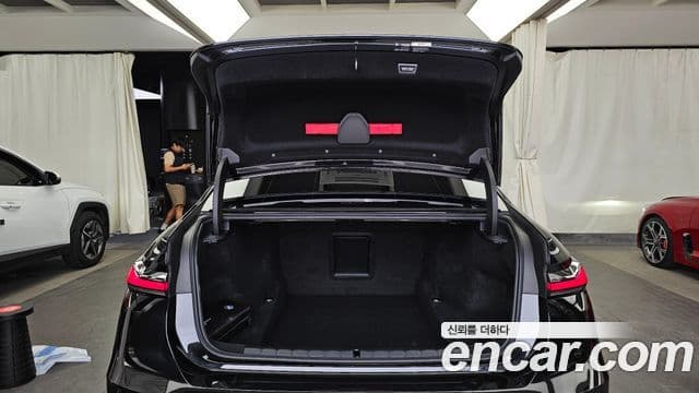 BMW 7 Series 2025 — Photo 36/37