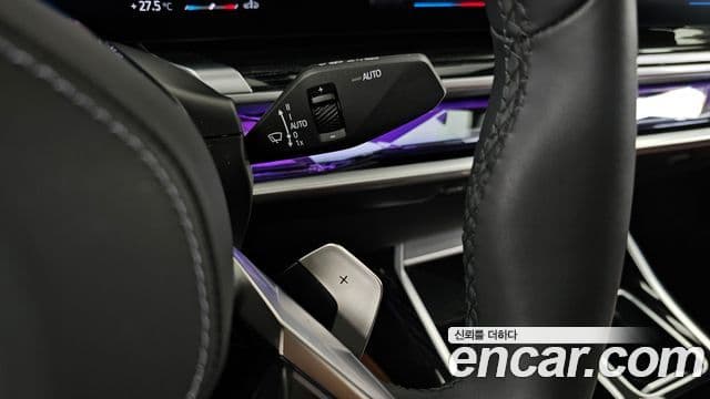 BMW 7 Series 2025 — Photo 29/37