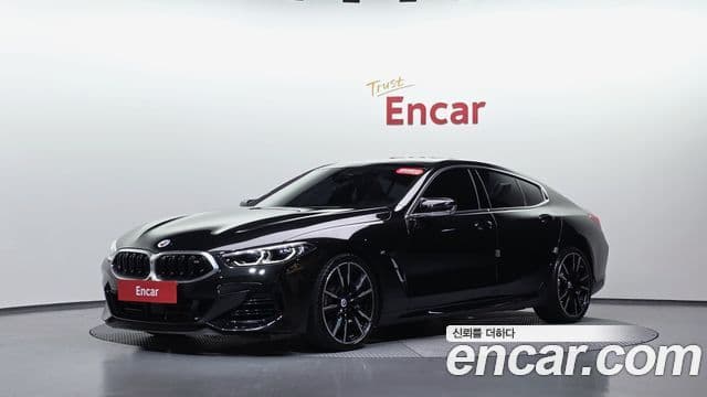BMW 8 Series 2023 — Şəkil 11/20