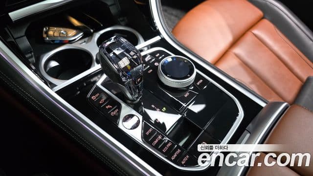 BMW 8 Series 2023 — Şəkil 9/20