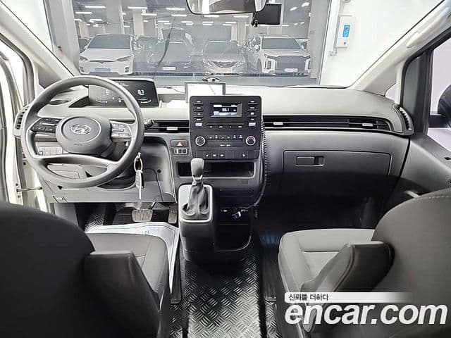 Hyundai Staria 2022 — Фото 10/18