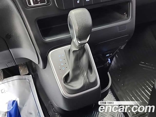 Hyundai Staria 2022 — Фото 7/18
