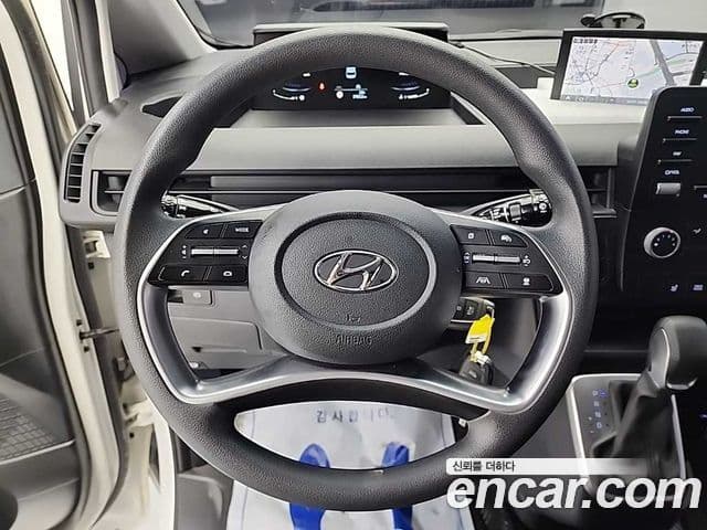 Hyundai Staria 2022 — фото 8 из 18