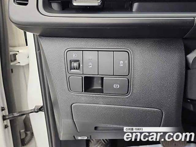Hyundai Staria 2022 — фото 17 из 18