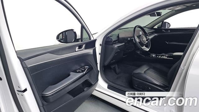 Kia K5 2025 — ფოტო 10/20
